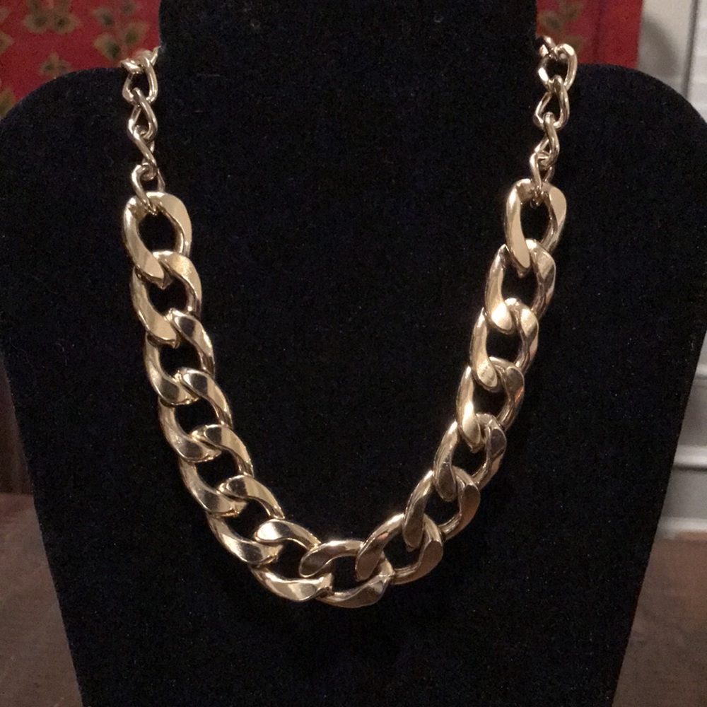 VGUC~ Goldtone Chunky Chain Necklace - Picture 1 of 5